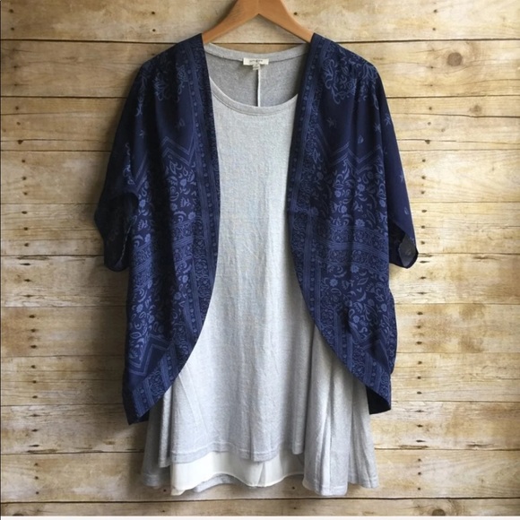 Beautiful Boho-Chic Shrug - Picture 4 of 5